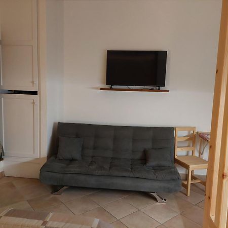 Galanthus Apartment Aosta Bagian luar foto