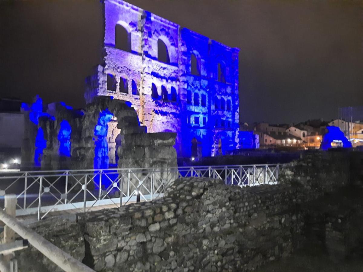 Galanthus Apartment Aosta Bagian luar foto