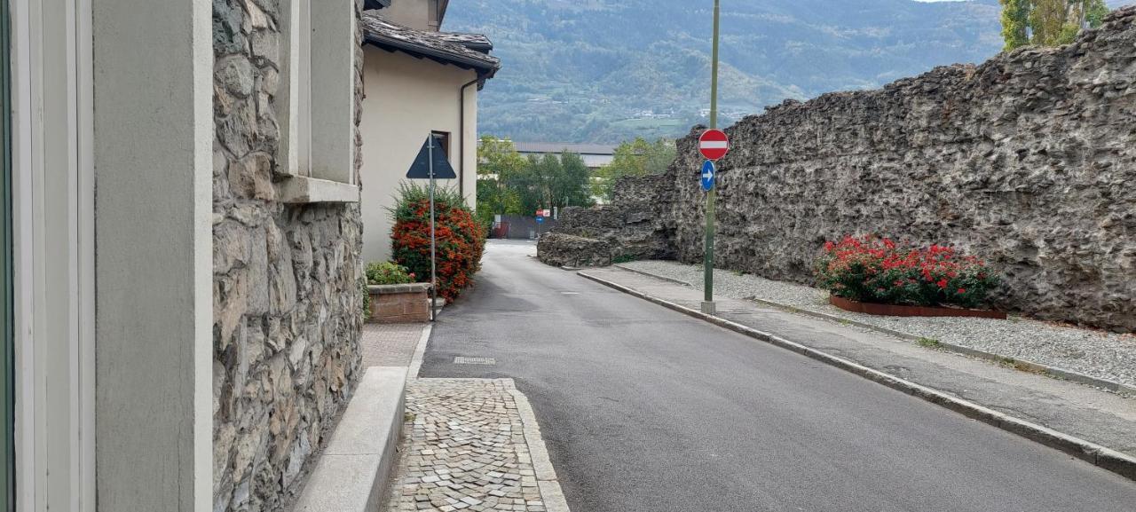 Galanthus Apartment Aosta Bagian luar foto