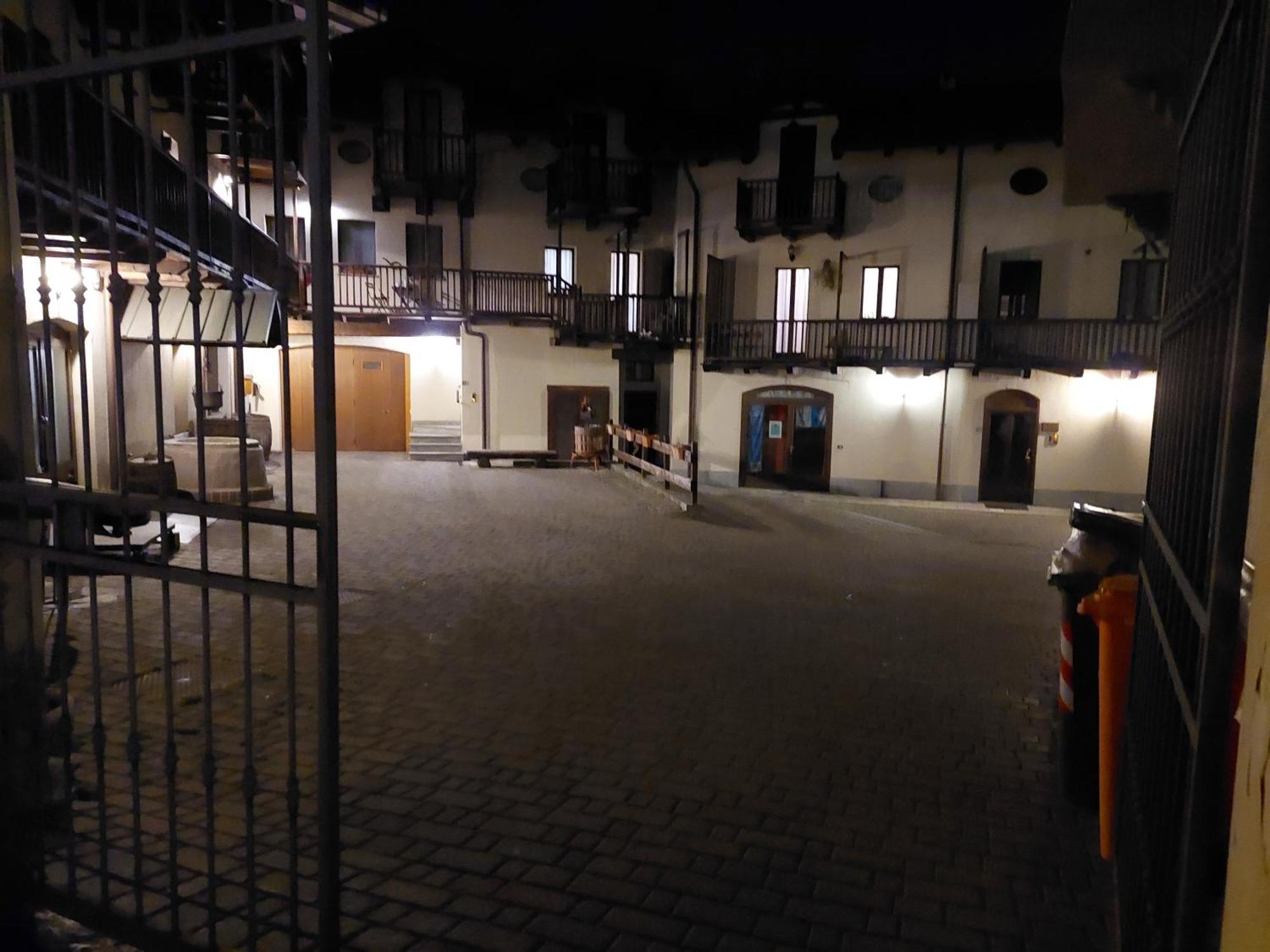 Galanthus Apartment Aosta Bagian luar foto