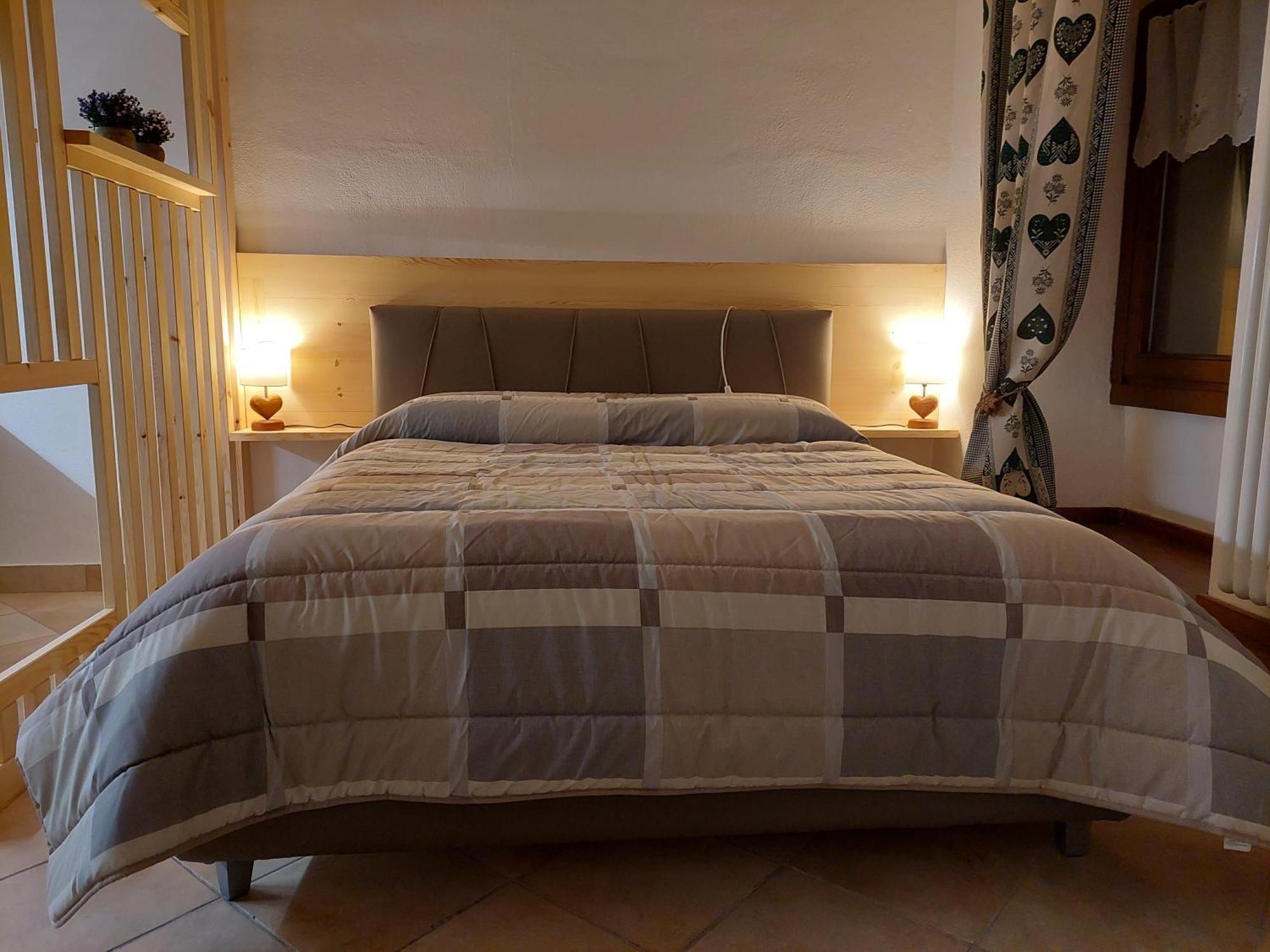 Galanthus Apartment Aosta Bagian luar foto