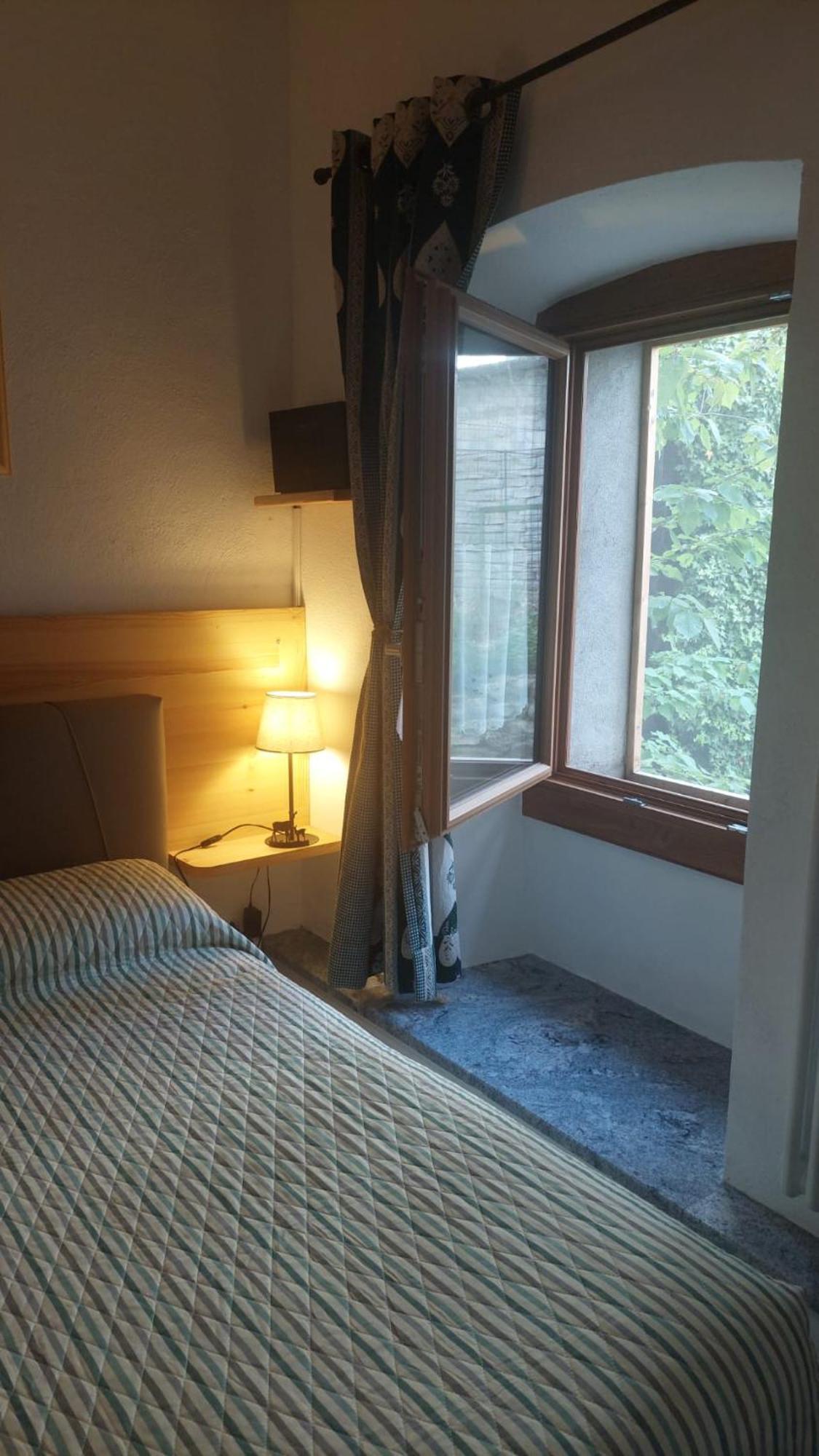 Galanthus Apartment Aosta Bagian luar foto